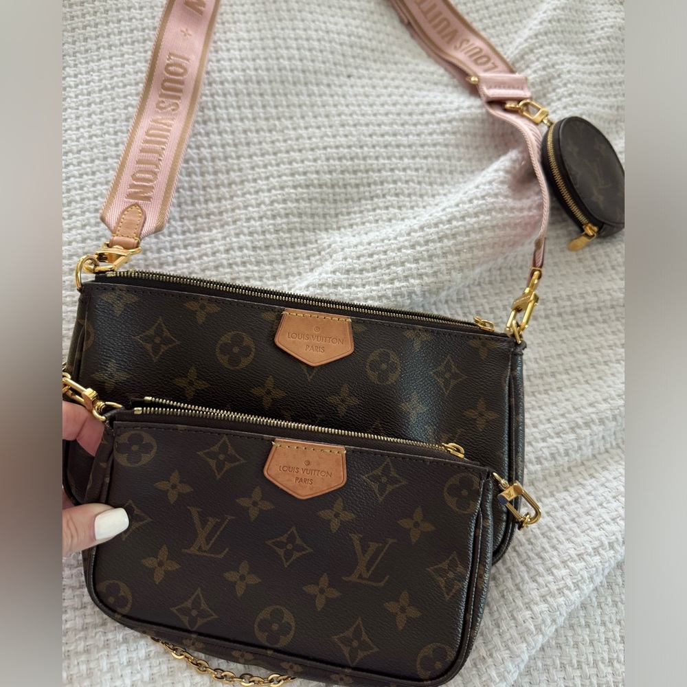 Louis Vuitton Multi Pochette Rose